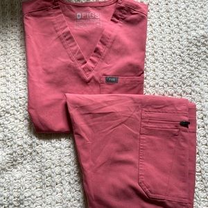 FIGS PINK SET